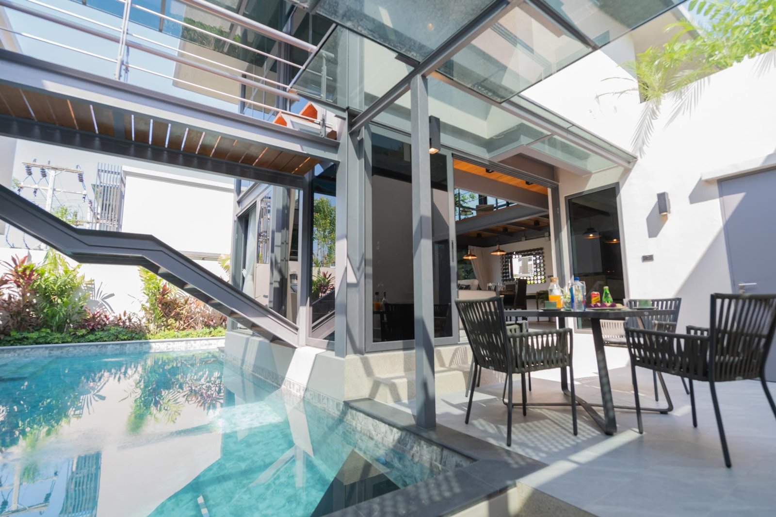 Купить дом на Пхукете - RIVERHOUSE Thailand - Дом с бассейном на продажу на Пхукете